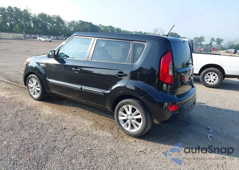 2013 Kia Soul z USA, uszkodzony, nr VIN KNDJT2A59D7627634